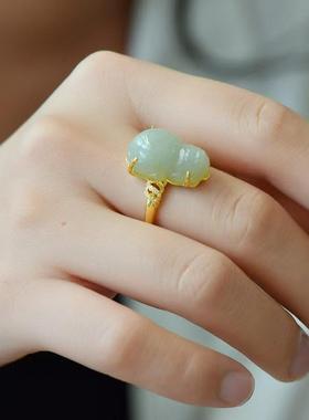 天然和田玉貔貅戒指女款玉石