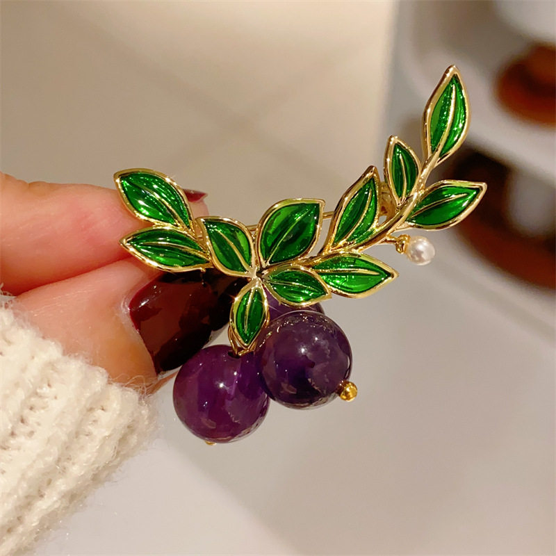 葡萄胸针高档女精致别针胸花配饰