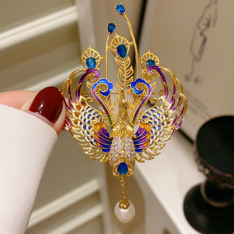 孔雀胸针高档女中国风高级感胸花