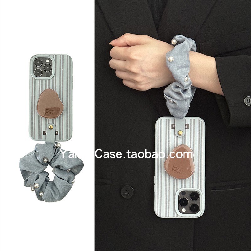 韩国ins小众灰蓝棕条纹带支架17promax适用苹果15promax手机壳iphone13pro珍珠发圈链15防摔12全包14保护16套