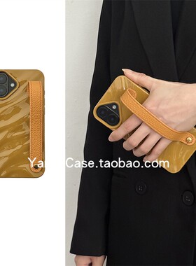 小众黄色皮带条腕带16promax适用苹果15promax手机壳iphone13软胶16简约小众15pro防摔12全包14保护套