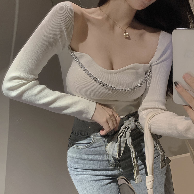 Real price! Women's design sense of skimming short knitted bottoming shirt with slim body and top for autumn and winter