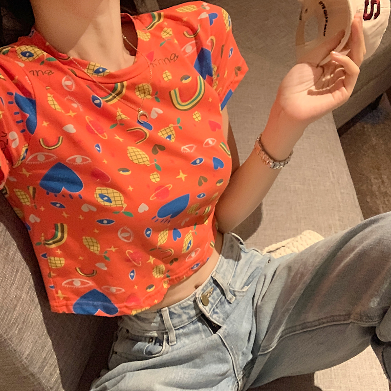 Real price! Elegant and slim T-shirt with round neck print