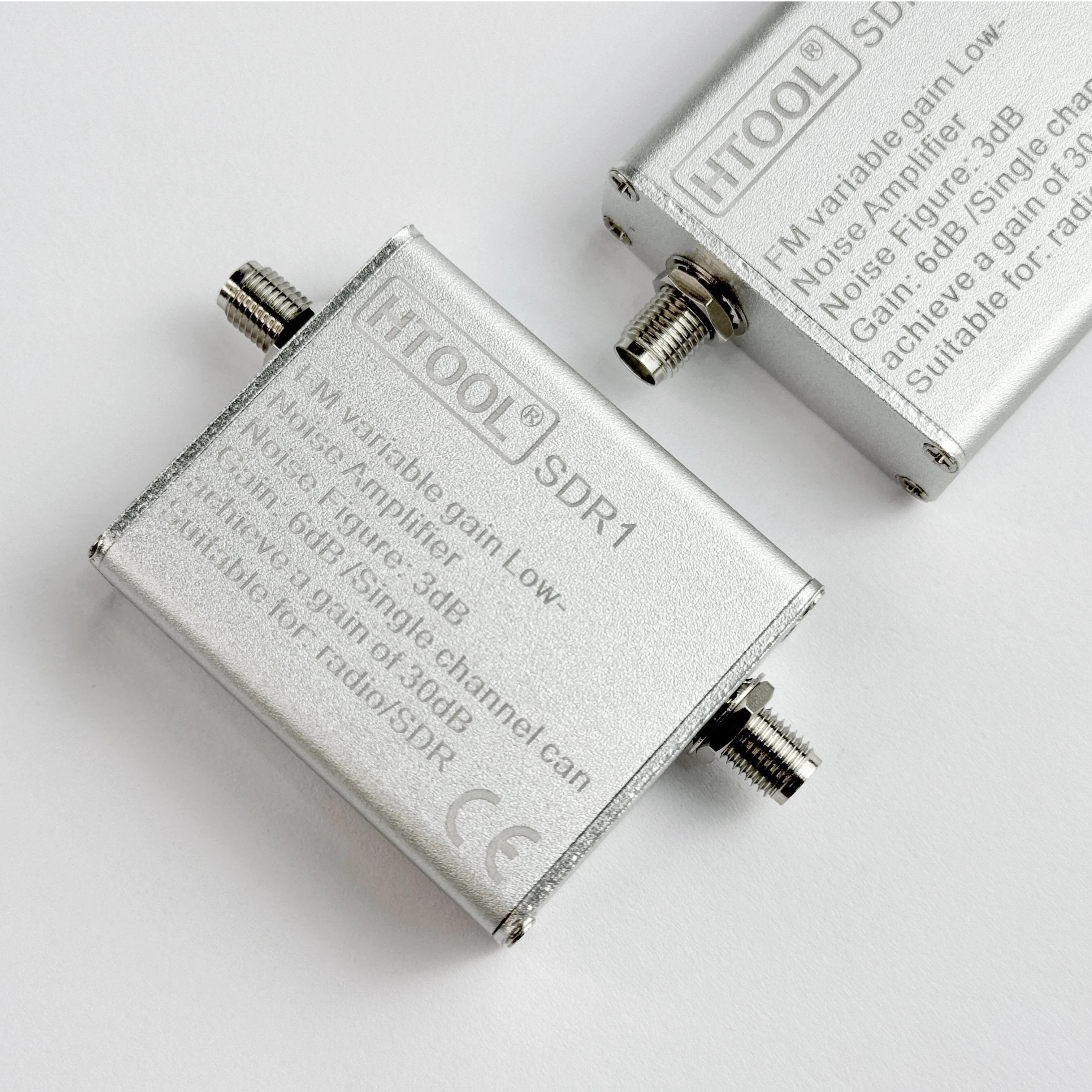 FM收音机天线信号放大器 65-162.5MHz 可变增益30dB 射频LNA SDR1 - 实物图