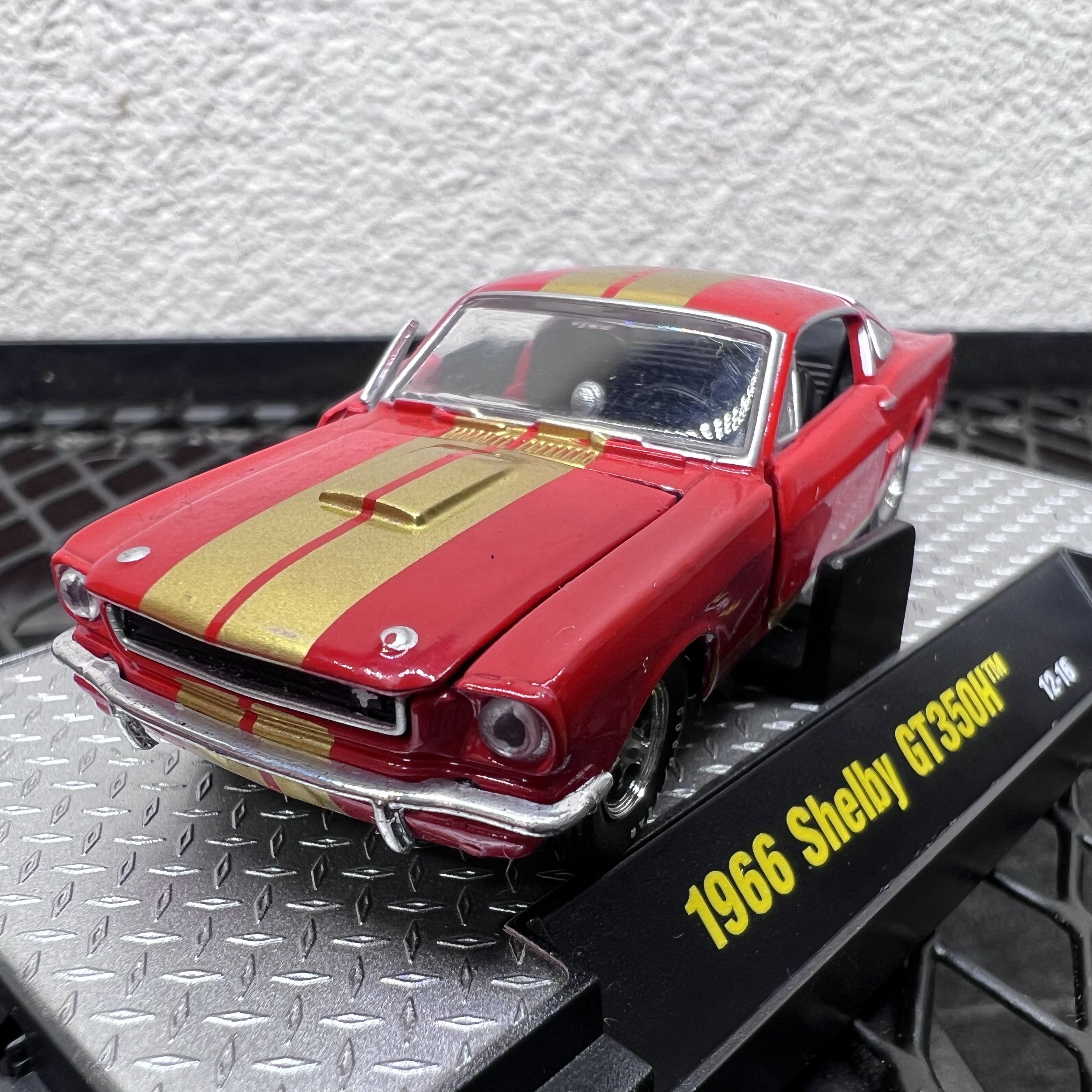 1:64福特谢尔比1966款SHELBY GT350合金老式肌肉跑车汽车模型摆件