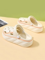 Летние тапочки в стиле Crocs на платформе, комфортные повседневные пляжные мюли, коллекция 2025 года, подходят для носки на улице, закрытый носок, мягкая подошва, пляжный стиль