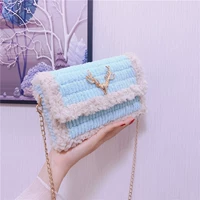 Лазурный, белый