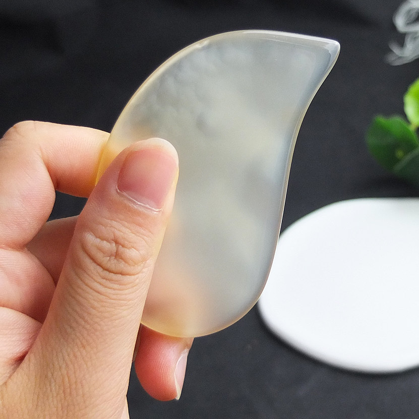 天然玛瑙玉髓牛角刮痧板面部美容眼部拨筋棒刮脸版全身通用板包邮