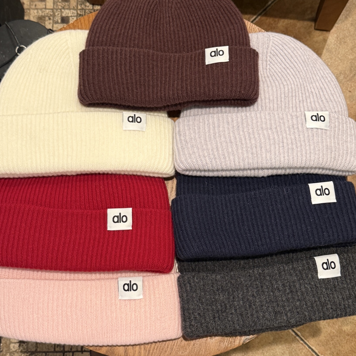 正品现货ALO羊毛针织帽男女时尚帽子冬季刺绣logo毛线帽保暖冷帽