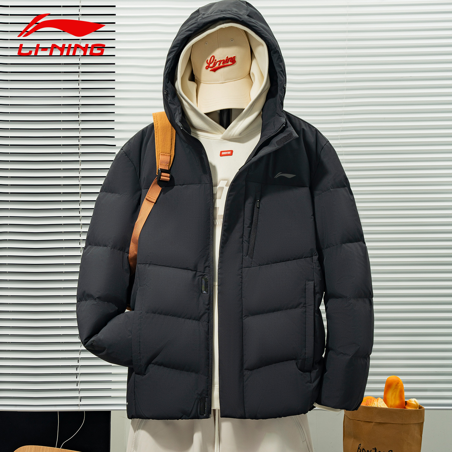 李宁男子保暖防泼水鸭绒短羽绒服