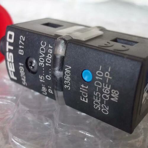 议价FESTO正品压力开关SDE5-D10-02-Q6E-P-M8 542891