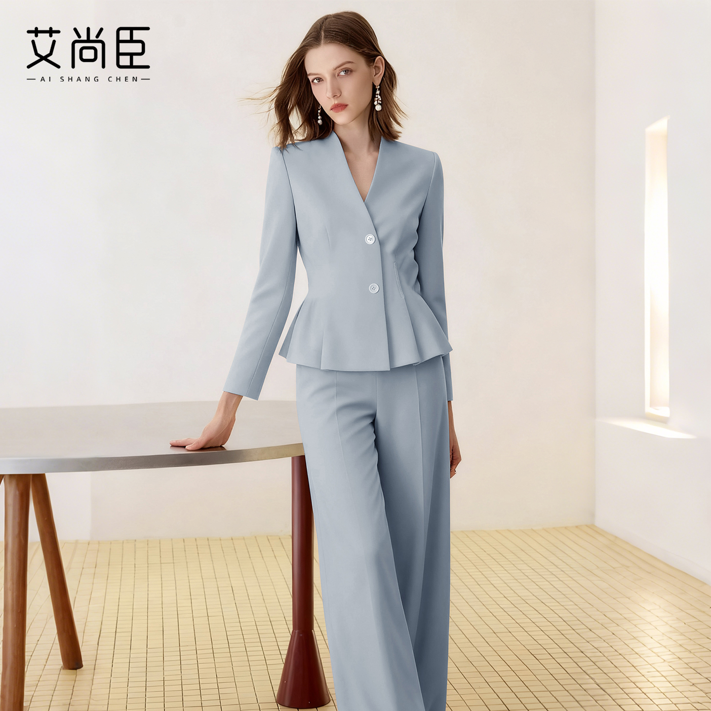 艾尚臣秋冬职业装女蓝色气质西装套装高级感酒店医美前台西服工装