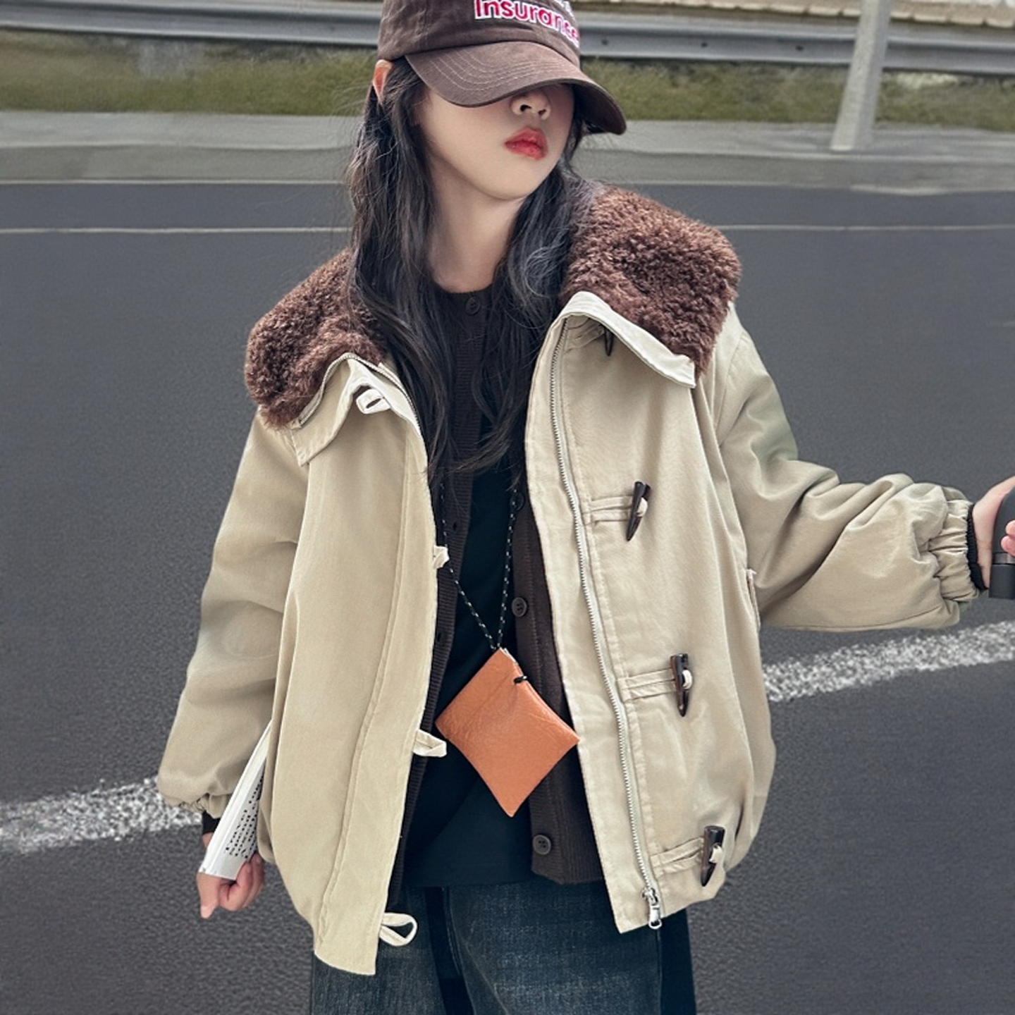 女童酷飒风中大童加厚牛角扣外套