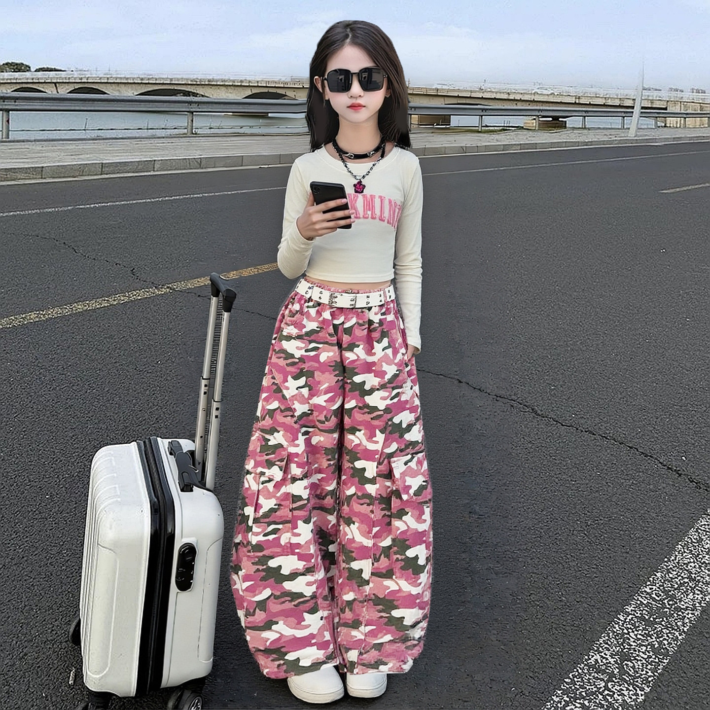 女童中大童迷彩工装裤长袖T恤衫2026春秋装韩版街舞阔腿裤两件套