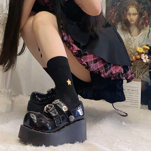 甜酷辣妹朋克铆钉松糕厚底大头鞋