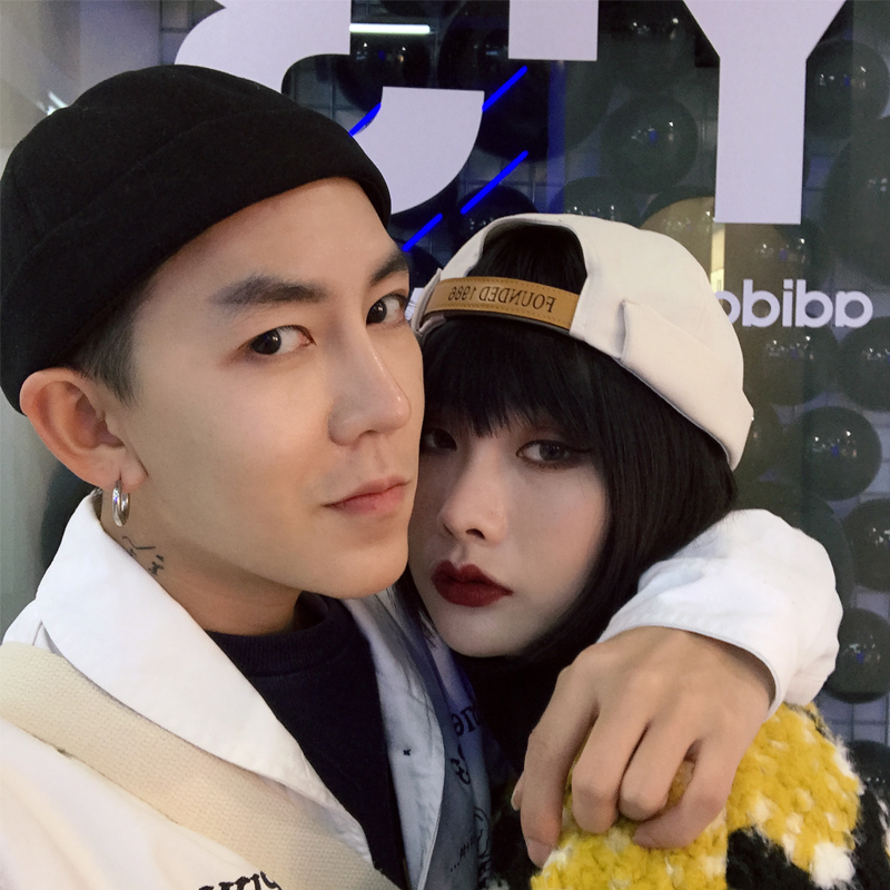 Finestate帽子男春夏情侣街头潮人嘻哈帽无檐瓜皮帽地主帽女韩版在类目 服饰配件/皮带/帽子/围巾, 帽子中 - 来自Buy2taobao.com提供专业的淘宝代购服务