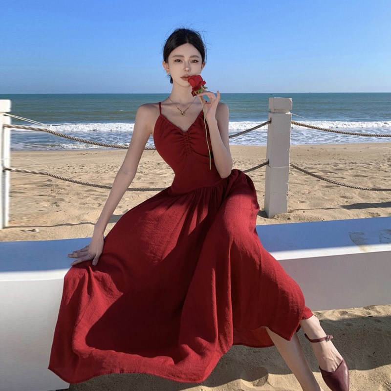 速发性感时尚露背收腰吊带连衣裙 度假风显身材三亚旅游拍照长裙