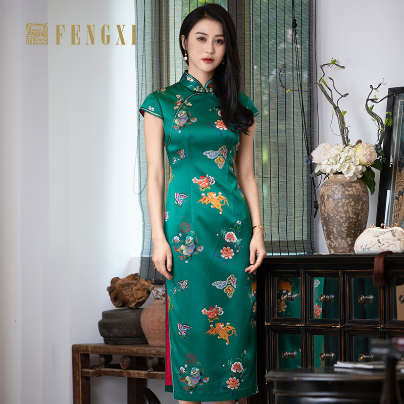 凤禧旗袍2025年冬新款素雅墨绿色