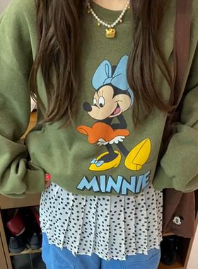 韩系绿色米奇印花重工套头保暖卫衣女2026小众洋气遮肉慵懒上衣潮