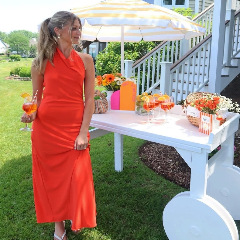 纯元 美式小众@str 挂脖露背气质荡领修身长裙日常通勤聚会礼服裙