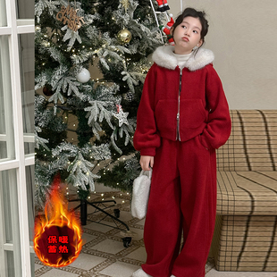 女童冬装新年服加绒加厚套装韩系女大童红色一体绒连帽外套运动裤
