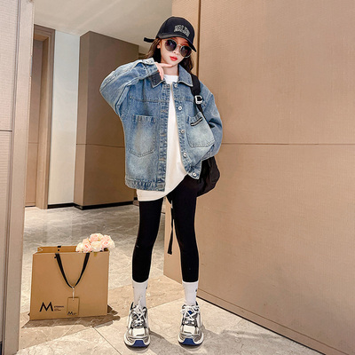 休闲春秋款女童时尚贴标牛仔外套