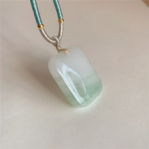 天然天山翠平安无字牌项链