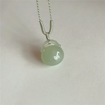 天然和田玉青白玉福袋锁项链