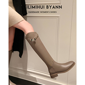 英伦风时尚 一力米灰 斜口加绒不过膝长靴女秋冬粗跟高筒骑士靴