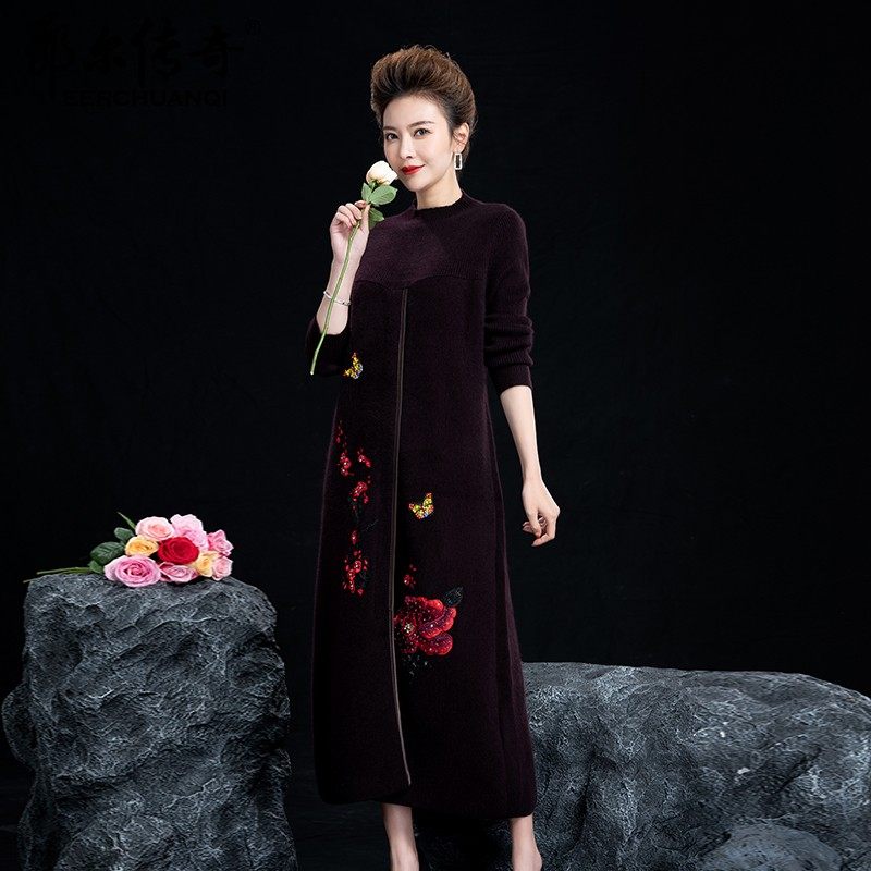 加厚刺绣狐狸绒连衣裙女绣花半高领中长款毛衣裙中国风羊毛连衣裙