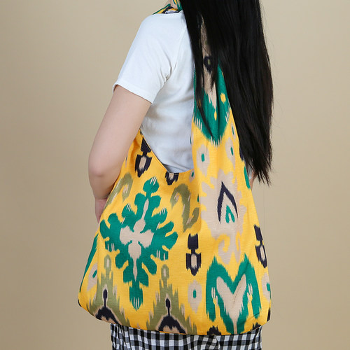 新疆艾德莱斯复古民族风女包