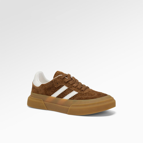 明星同款休闲运动板鞋