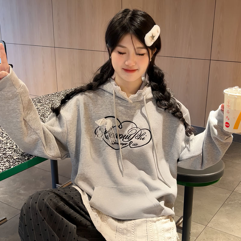 独特别致蕾丝拼接秋冬百搭卫衣女立体蝴蝶结刺绣爱心宽松长袖上衣