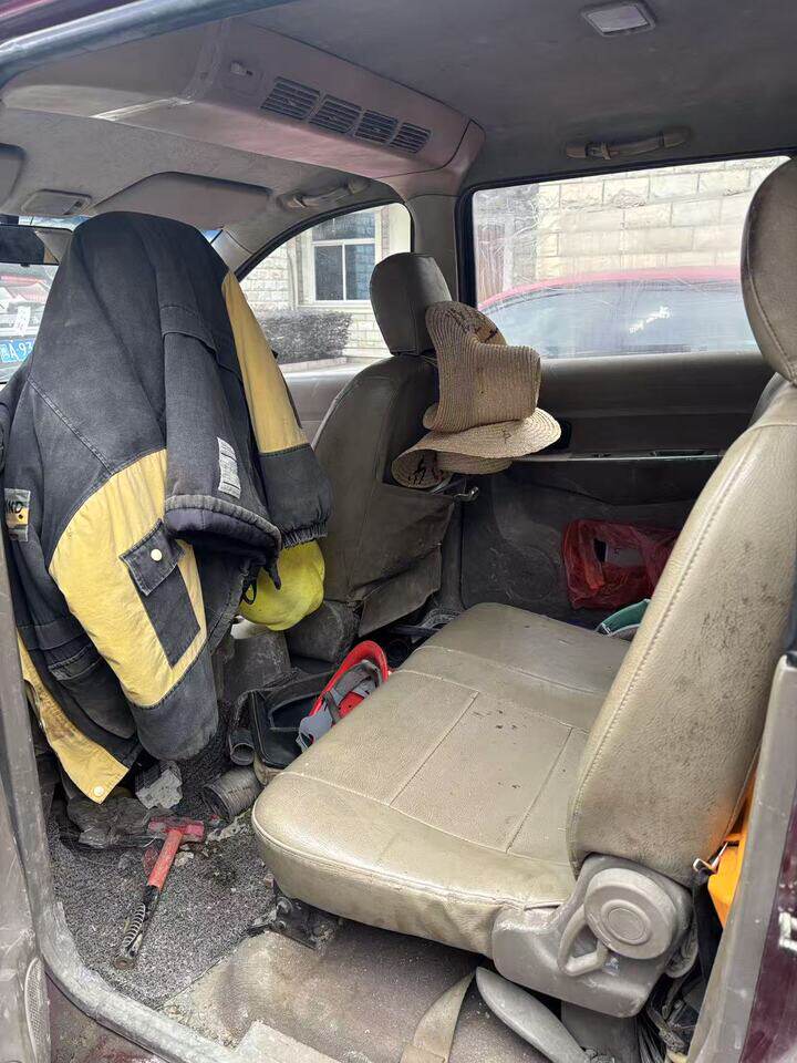 4月19日宁德市五菱小型轿车车牌号：闽JLA751网络拍卖公告