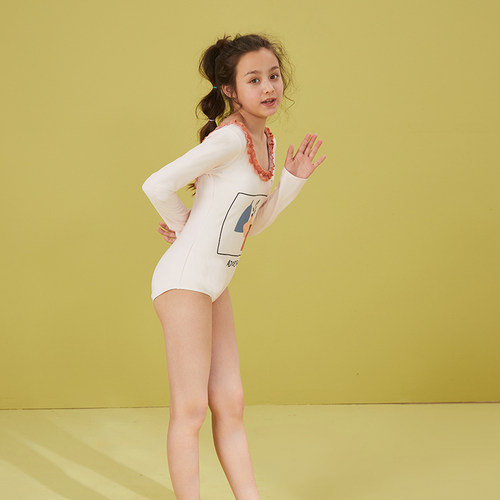 中大童连体泳衣透气舒适有弹性