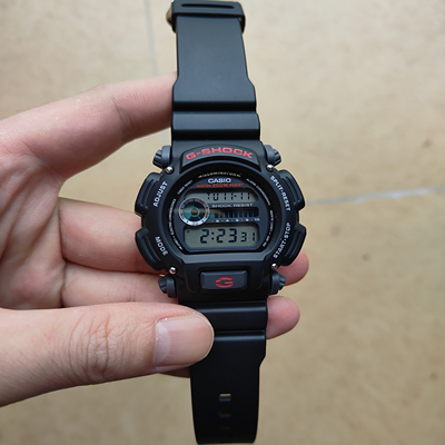 卡西欧G-SHOCK运动电子表