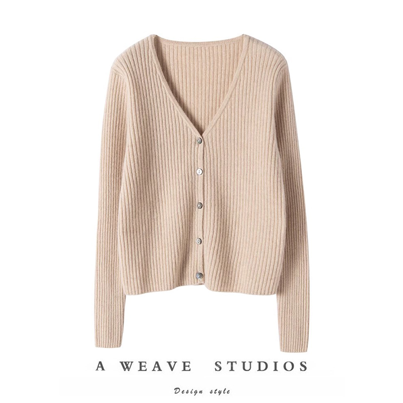 腔调范儿骨感十足！纯羊绒开衫女V领坑条修身短款羊绒毛衣女外套