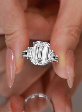 隆隆金珠宝直播新款S925银高碳钻8*12长方白钻时尚百搭戒指环欧美