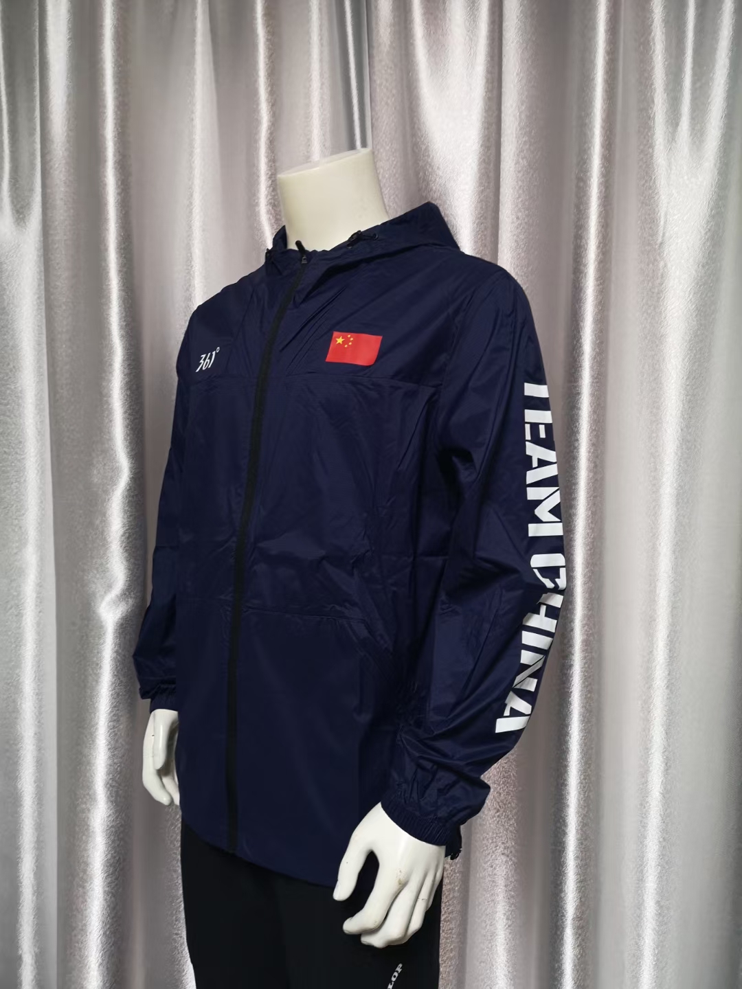 赞助皮肤风衣361°休闲带帽