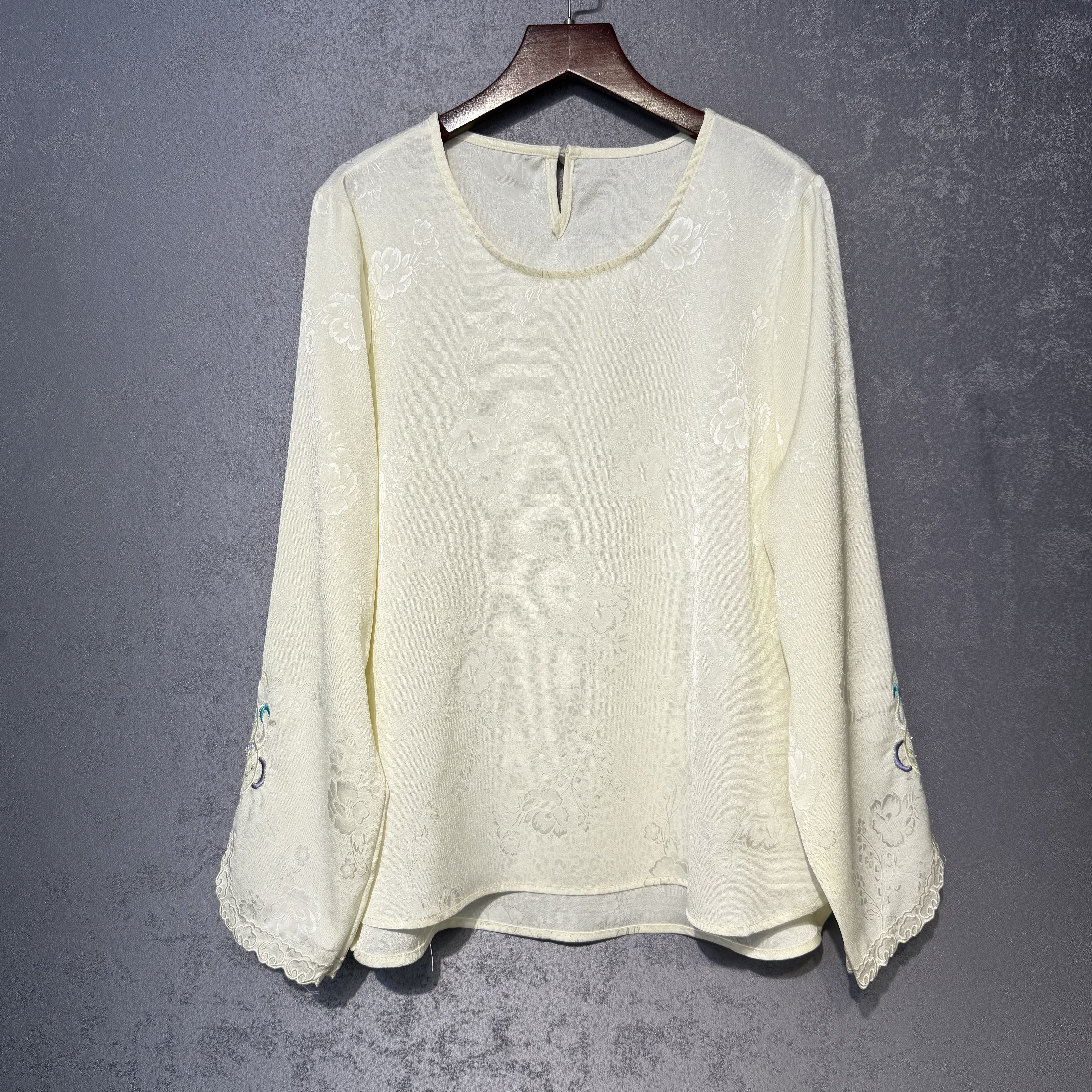 新中式国风真丝提花衬衫女2026春季新款圆领重工葫芦刺绣百搭上衣