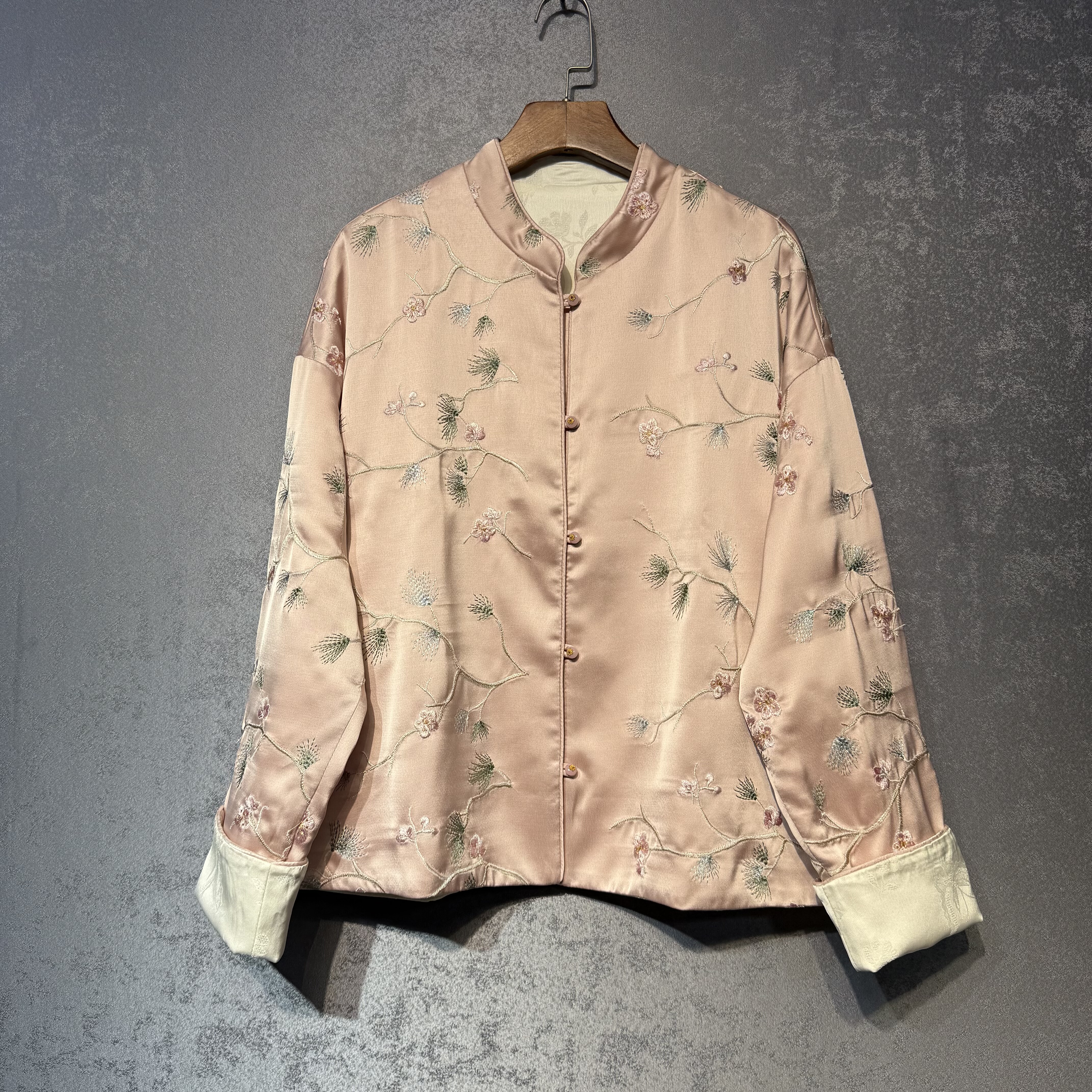 新中式国风秋季新款重工刺绣织花双面双穿外套女立领盘扣宽松上衣