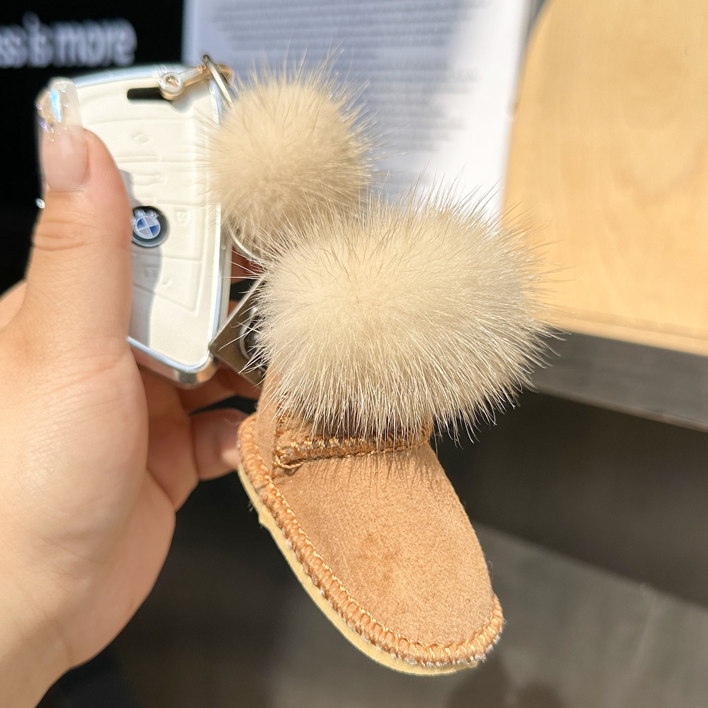 可爱真水貂毛雪地靴汽车钥匙扣