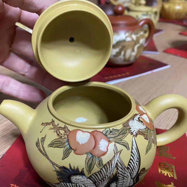 寿桃寓意松鹤延年 陈东铸紫砂壶 寿 松鹤延年宜兴紫砂壶纯全手工