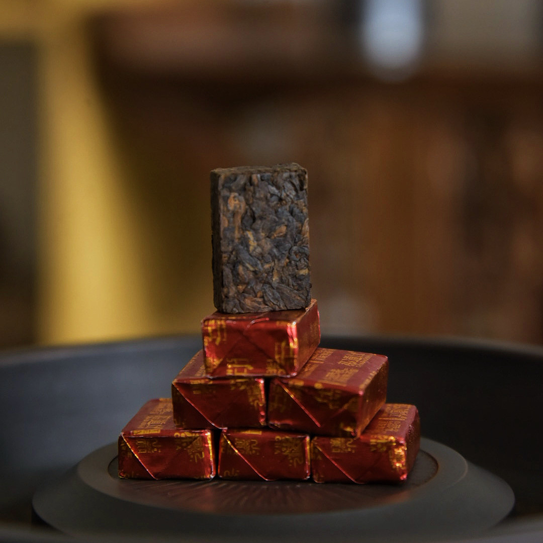 2009年云南永德大雪山普洱熟茶小银砖1粒1泡方便携带