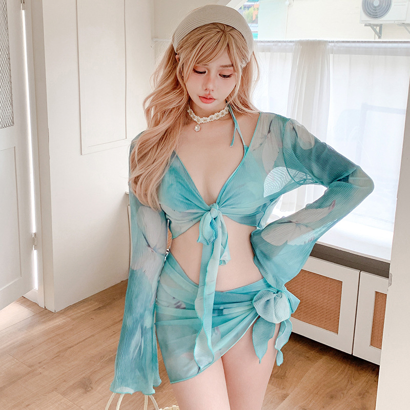 泳衣女2025新款爆款保守分体式遮肚显瘦聚拢小胸ins风泡温泉泳装