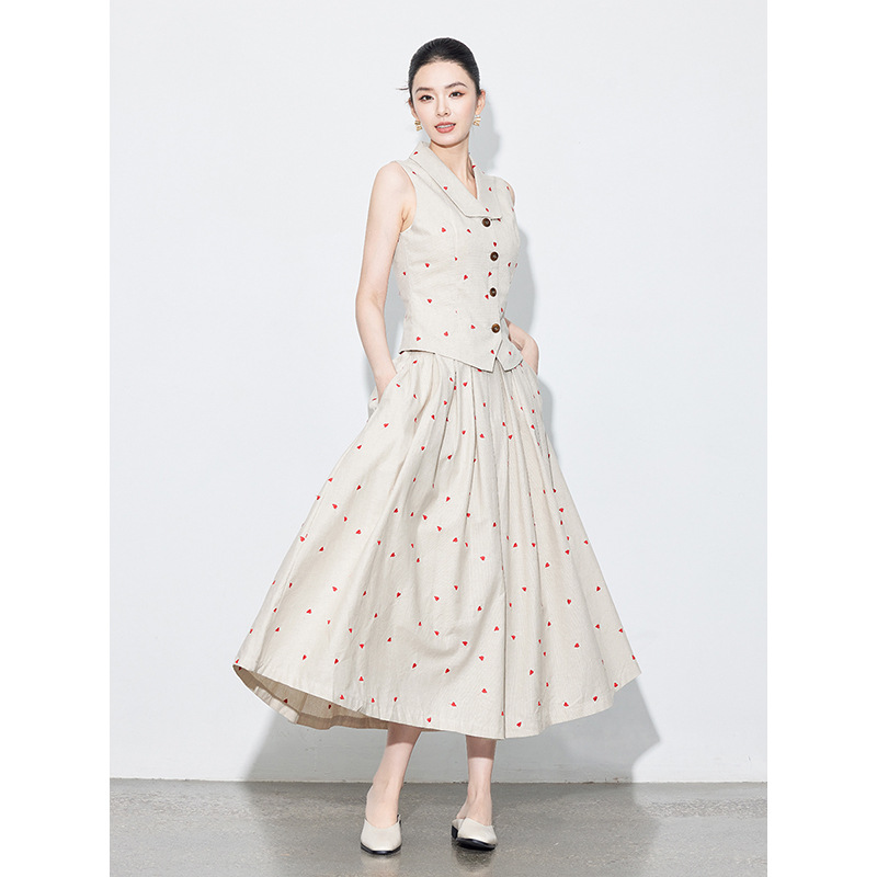 【知合堂】复古设计感爱心亚麻套装女早新款马甲两件套