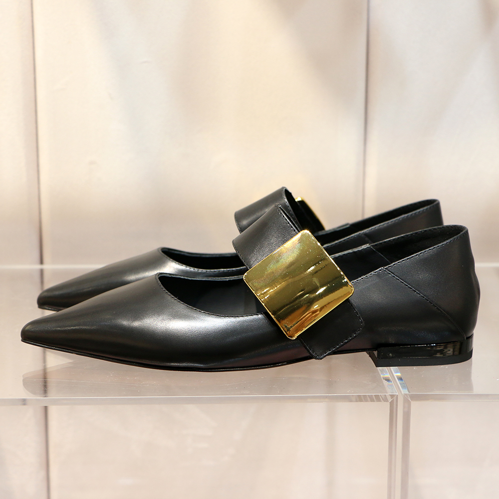 古佳妮单鞋金属扣真皮平底鞋胎牛