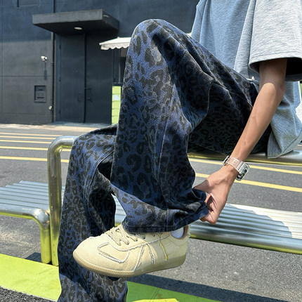 微喇豹纹牛仔裤男女款夏季美式高街vibe宽松弯刀直筒阔腿拖地长裤