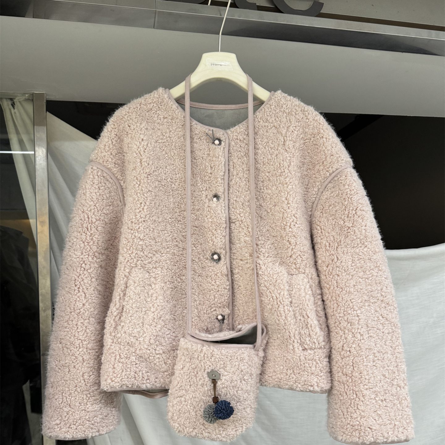 韩系颗粒绒皮毛一体外套女2025冬宽松休闲保暖上衣配包包8251321