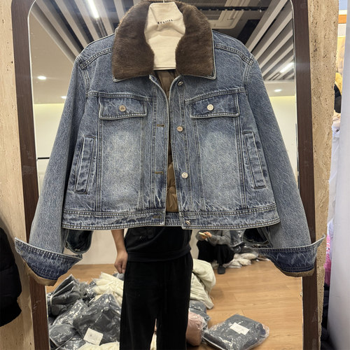 韩系复古可拆卸毛领牛仔外套女2025冬短款夹克羽绒服上衣55YY9878
